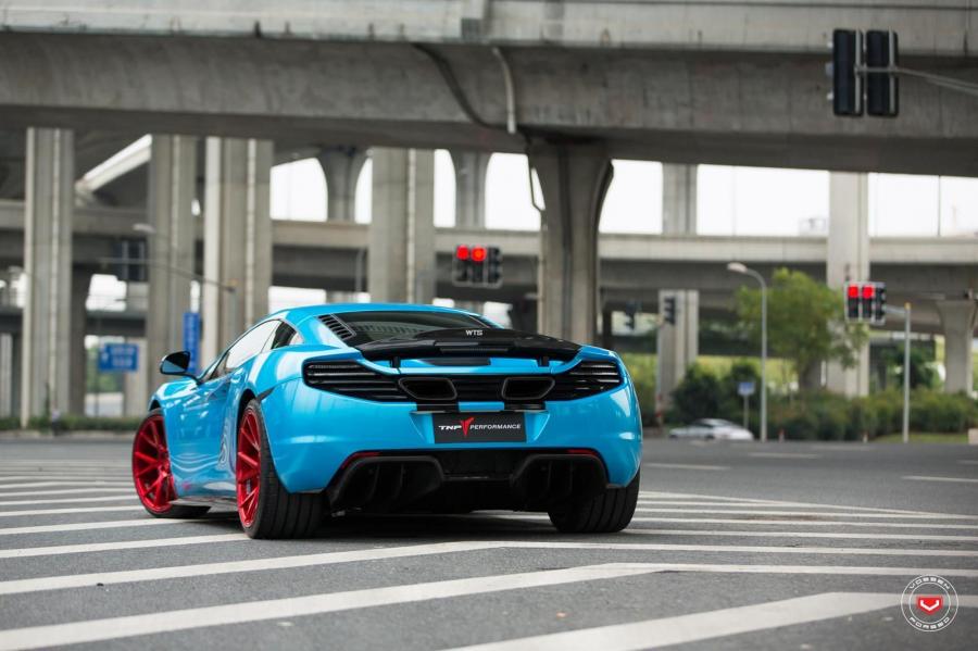  McLaren MP4-12C on Vossen Wheels (VPS-306) 2016 года  (фото 44 из 51)